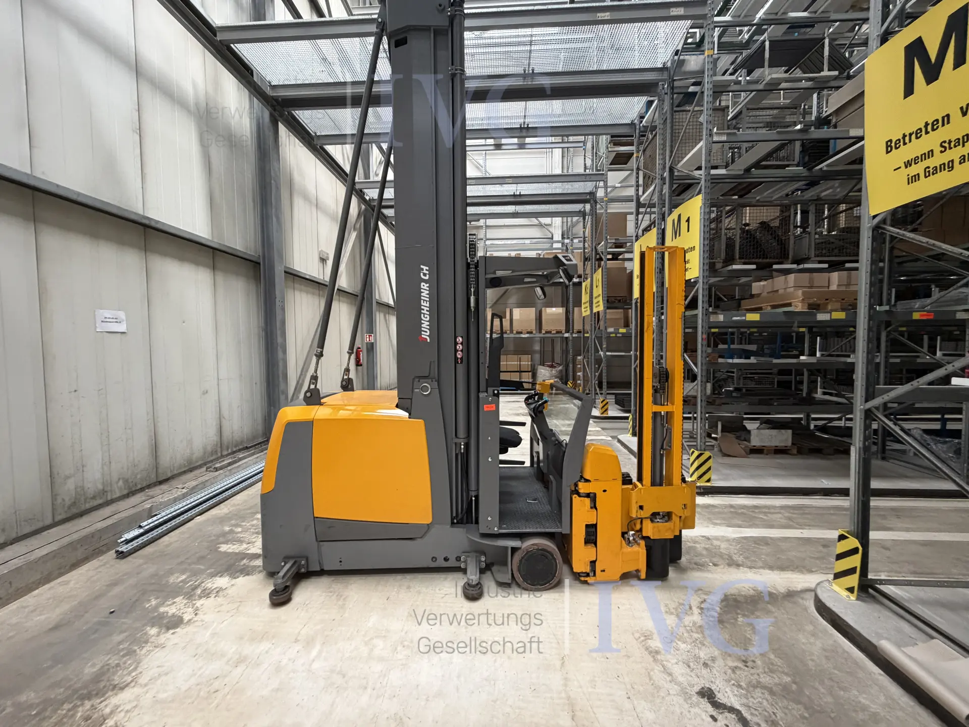 E-Schubmaststapler 3 JUNGHEINRICH EKX 516k